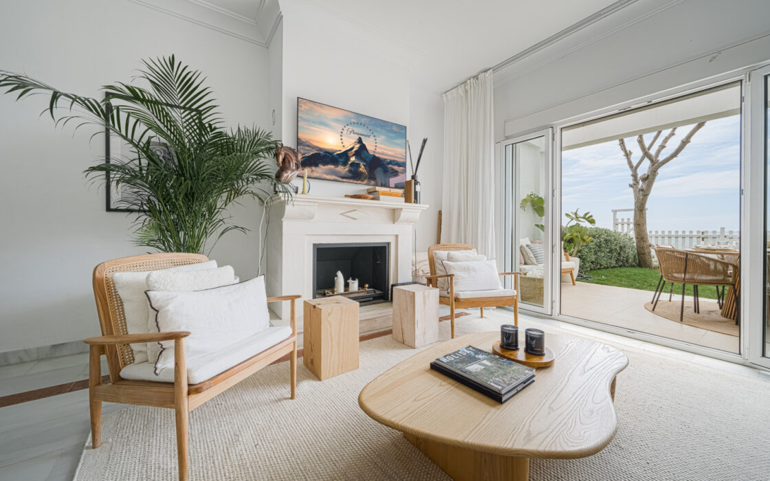 Трехкомнатный таунхаус у моря в El Saladillo, 130 кв.м.