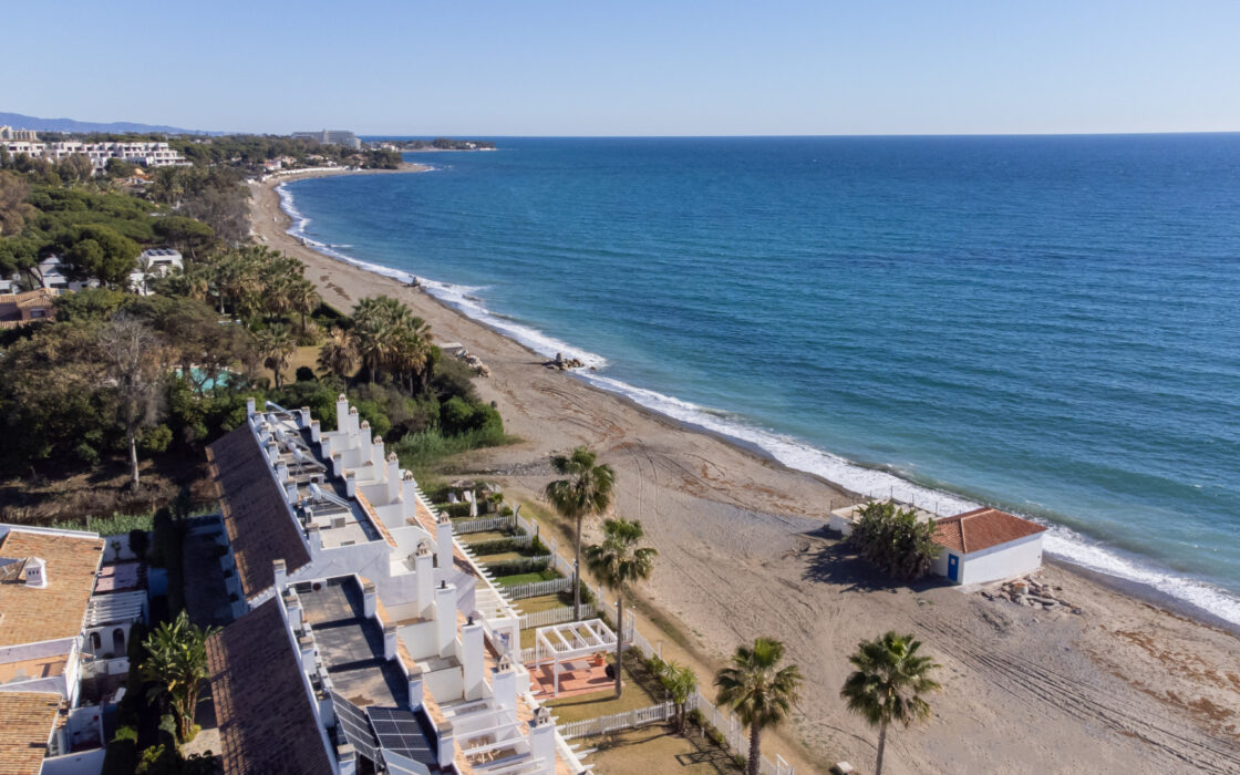 Трехкомнатный таунхаус у моря в El Saladillo, 130 кв.м.