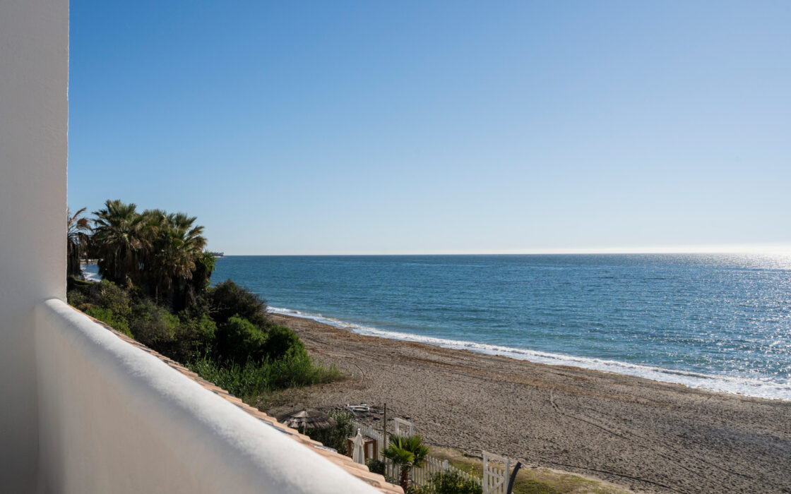 Трехкомнатный таунхаус у моря в El Saladillo, 130 кв.м.