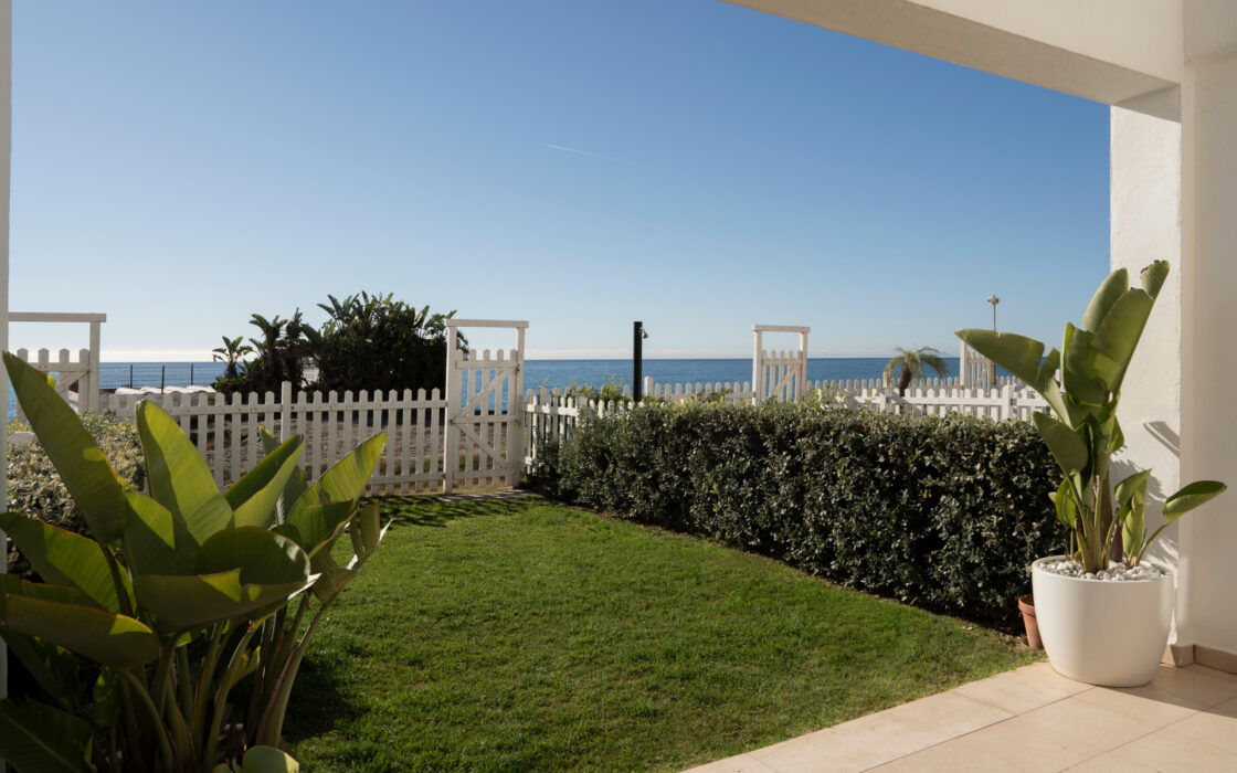 Трехкомнатный таунхаус у моря в El Saladillo, 130 кв.м.