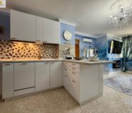 2-комн. квартира 81 кв.м с лифтом в Аликанте возле ТЦ