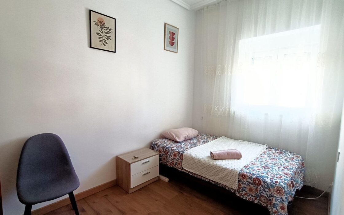 3-комнатная квартира с новым ремонтом в Аликанте 82 кв.м