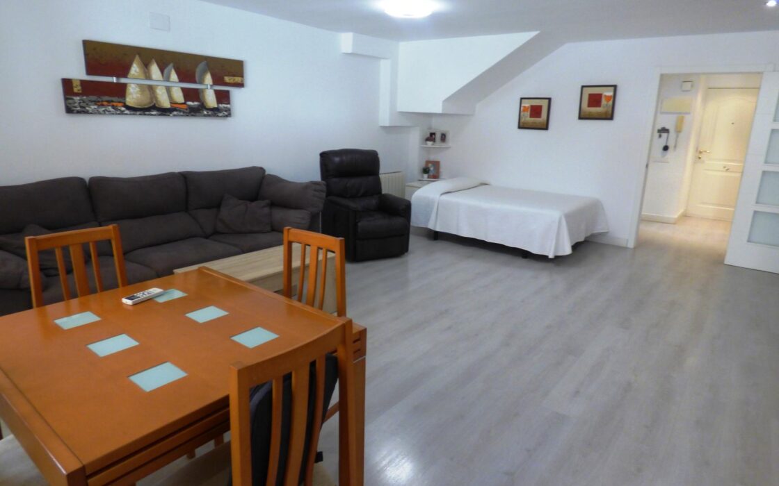 Дом в San Juan Playa 220 кв.м с морским видом и бассейном