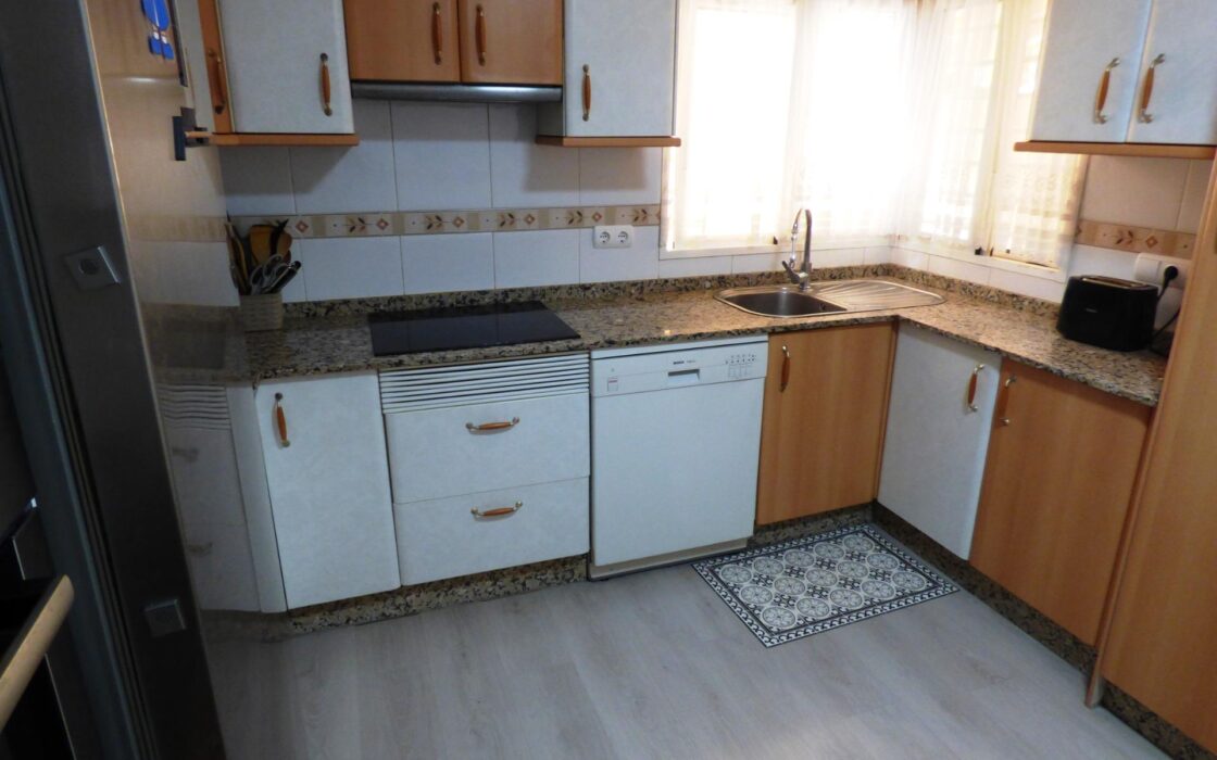 Дом в San Juan Playa 220 кв.м с морским видом и бассейном