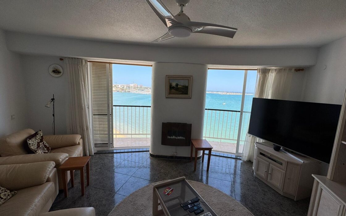 Апартаменты в Торревьехе 89 кв.м 5 м до моря