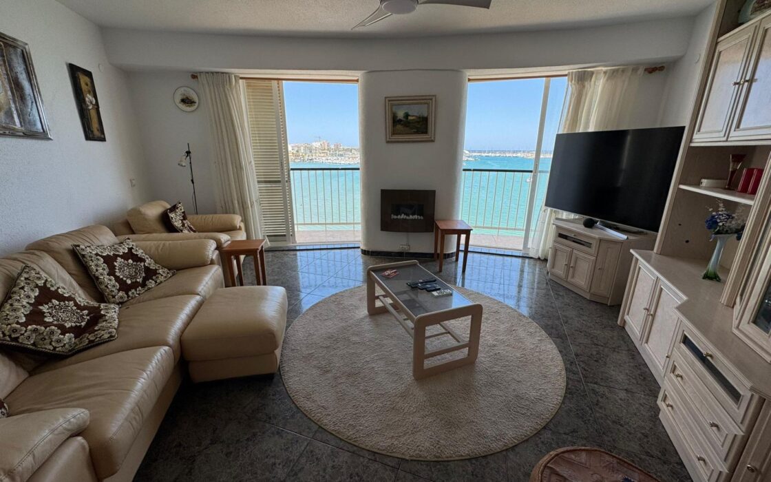 Апартаменты в Торревьехе 89 кв.м 5 м до моря