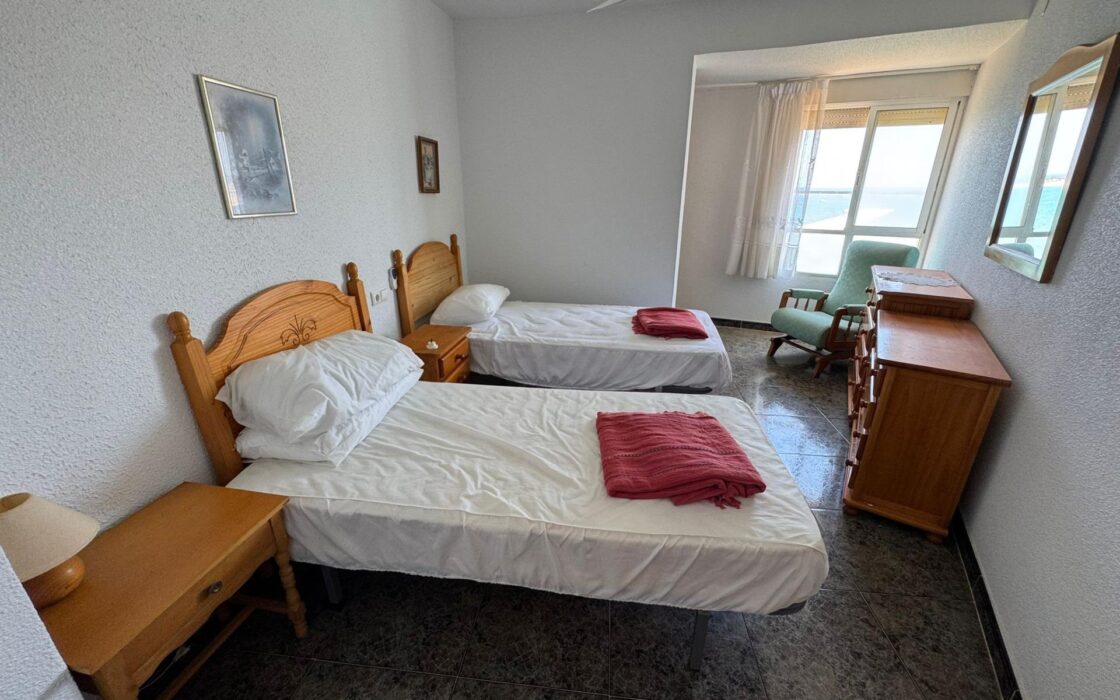 Апартаменты в Торревьехе 89 кв.м 5 м до моря