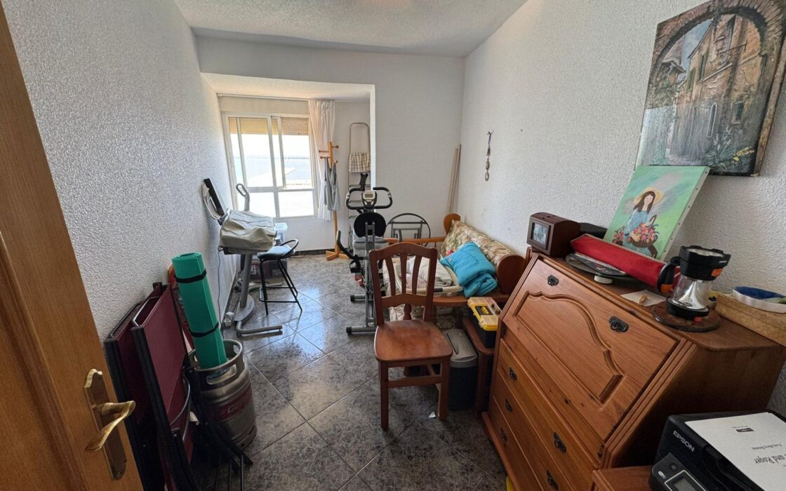 Апартаменты в Торревьехе 89 кв.м 5 м до моря