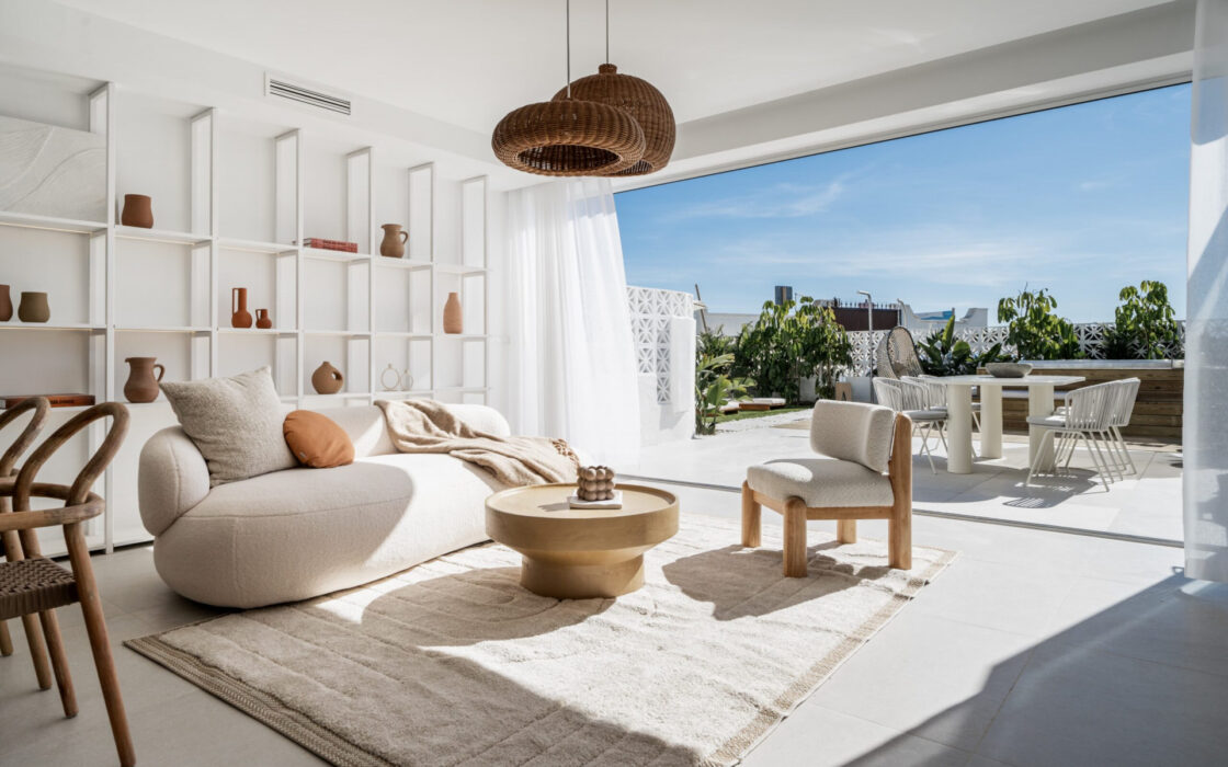 Коттедж в Малаге 160 кв.м с террасой у моря