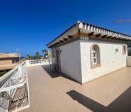 Смежна вилла в Торре-Ла-Мата з видом на море 161 кв.м