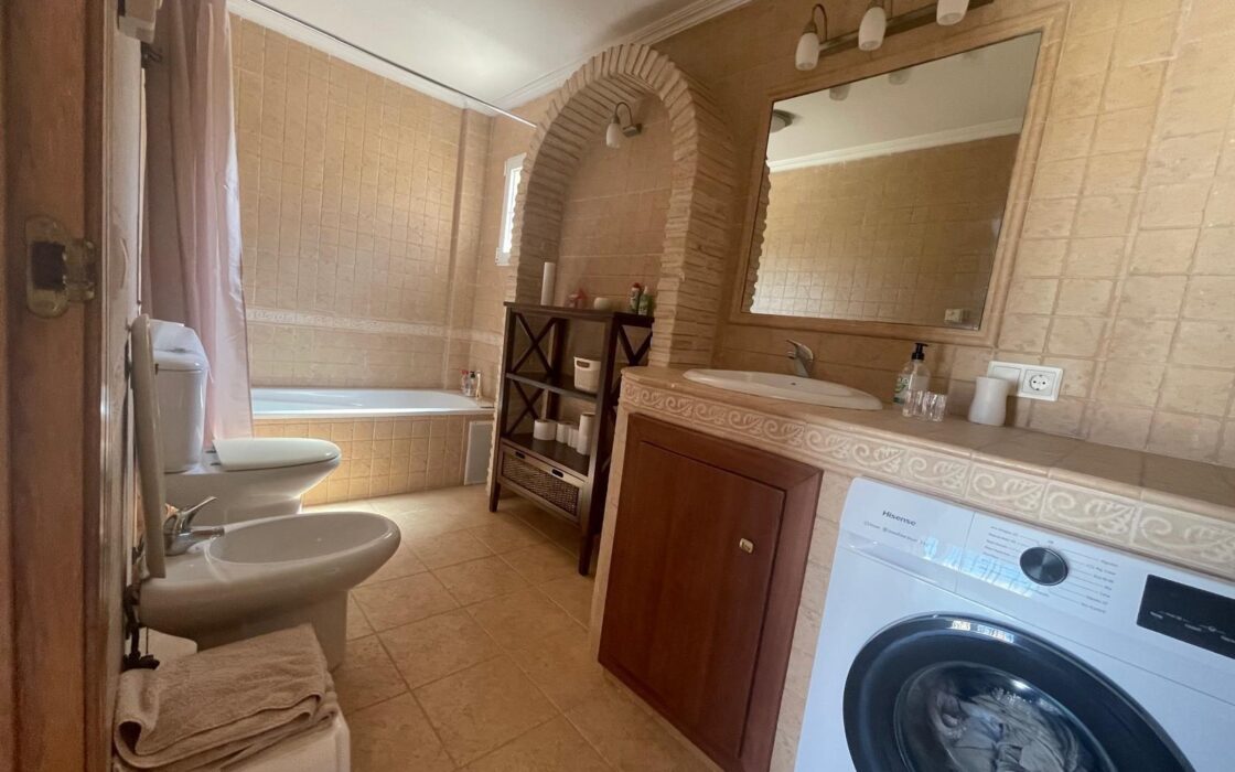 Смежна вилла в Торре-Ла-Мата з видом на море 161 кв.м