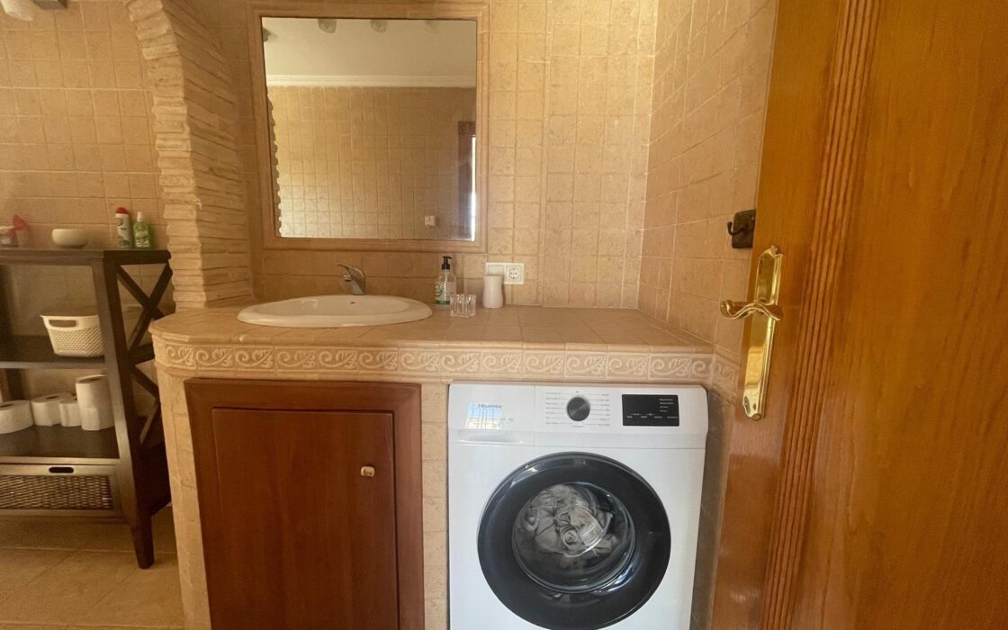 Смежна вилла в Торре-Ла-Мата з видом на море 161 кв.м