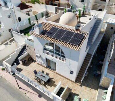 Вілла в Сан-Мигелі з приватним басейном та терасою 152 кв.м