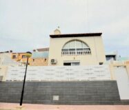 Вилла в Сан-Мигеле с частным бассейном и террасой 152 кв.м