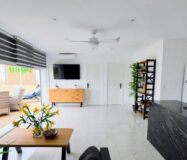 Вилла в Сан-Мигеле с частным бассейном и террасой 152 кв.м