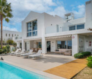 Современная Эко Вилла в Марбелье с панорамным видом моря