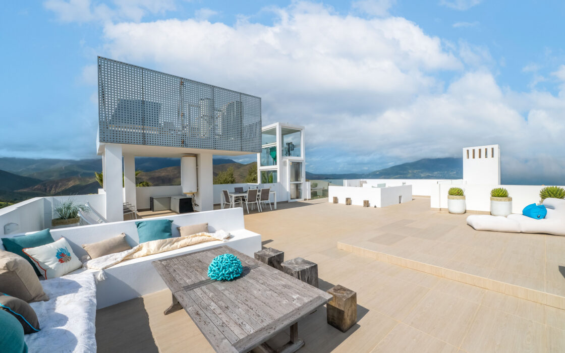 Современная Эко Вилла в Марбелье с панорамным видом моря