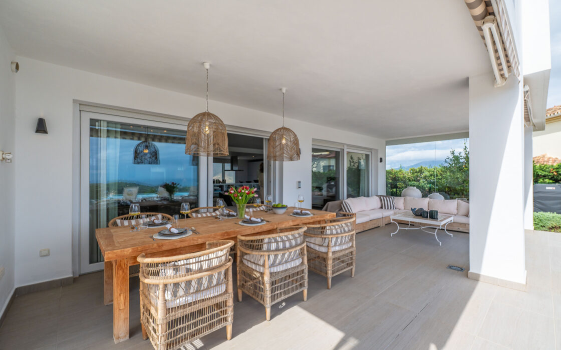 Современная Эко Вилла в Марбелье с панорамным видом моря