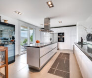 Современная Эко Вилла в Марбелье с панорамным видом моря