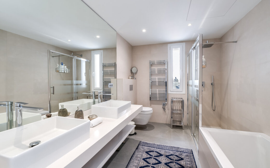 Современная Эко Вилла в Марбелье с панорамным видом моря