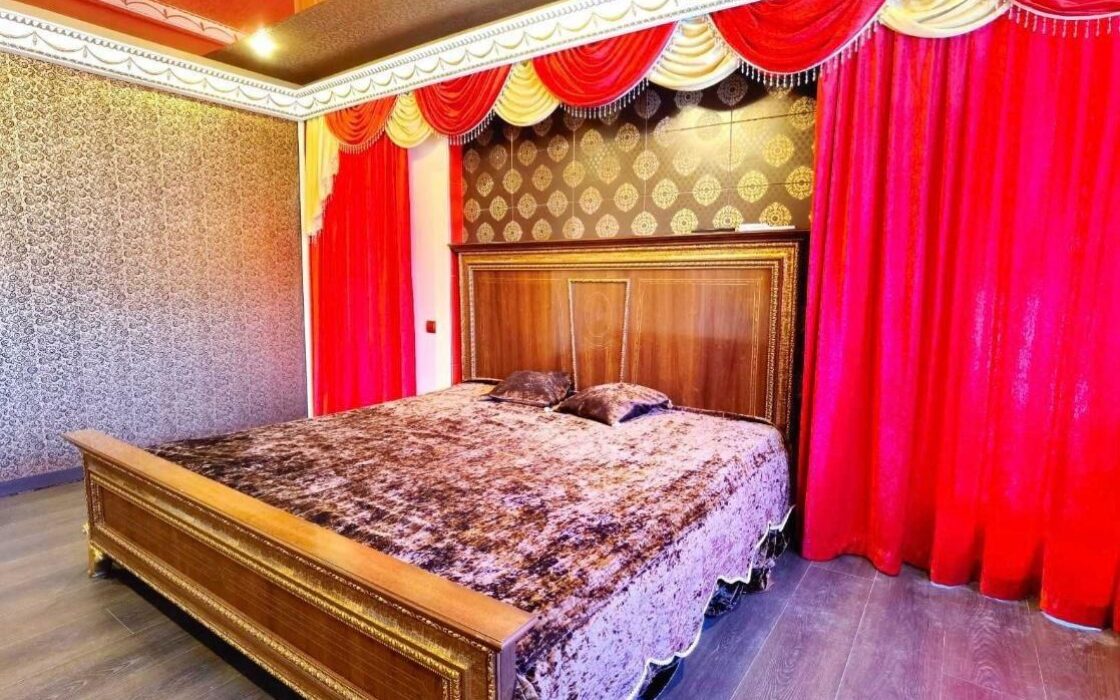 Будинок в Altea Hills 350 кв.м з терасами та басейном