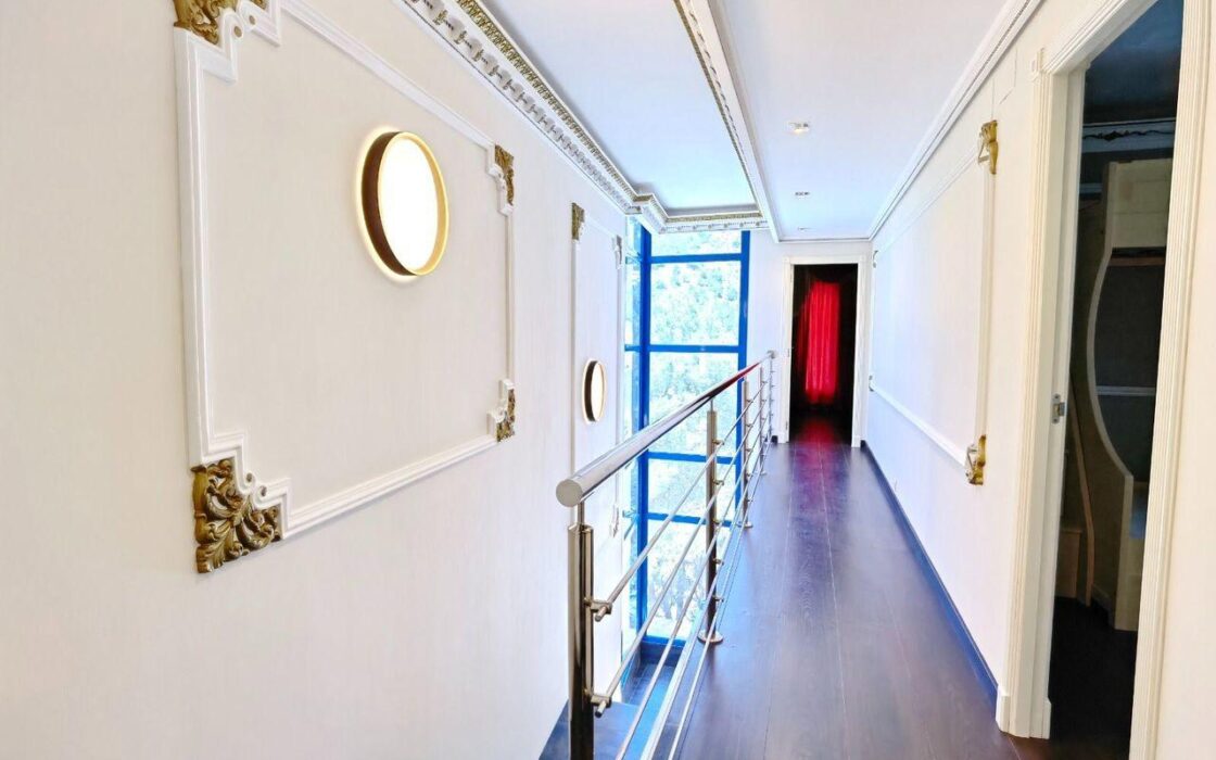 Будинок в Altea Hills 350 кв.м з терасами та басейном