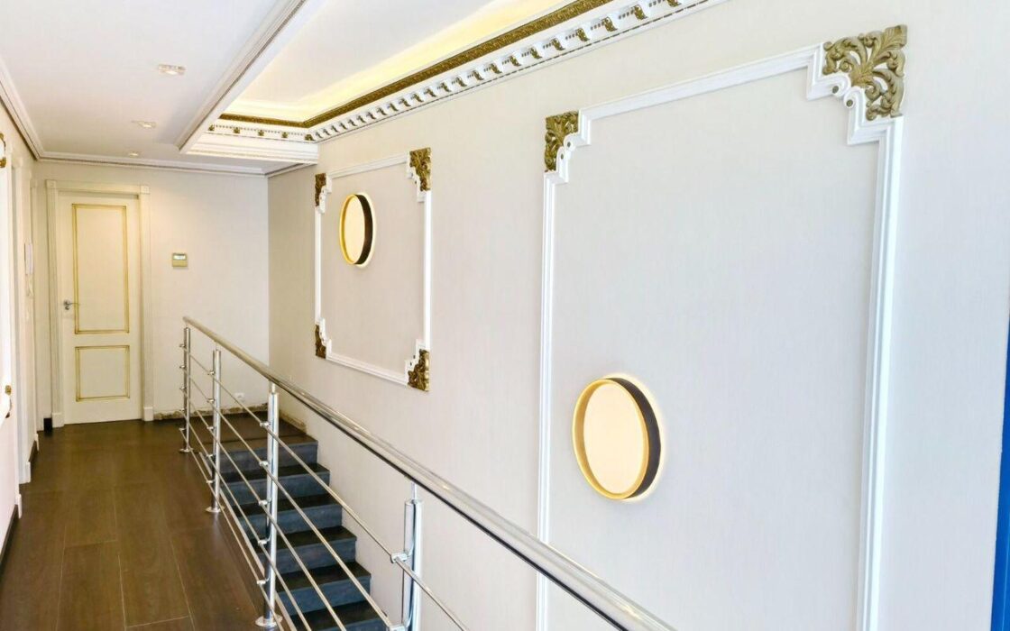 Будинок в Altea Hills 350 кв.м з терасами та басейном