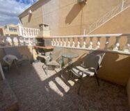 Двухэтажный дом в Торревьехе с солярием 87 кв.м