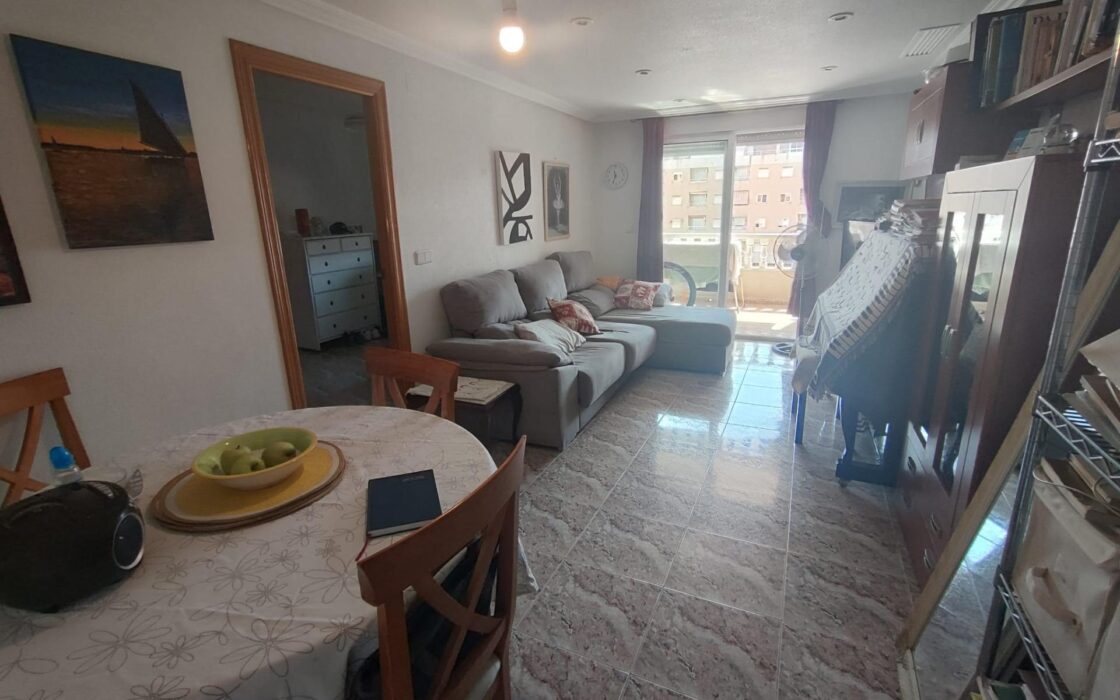 Просторная квартира в центре Коста Бланки у моря 94 кв.м