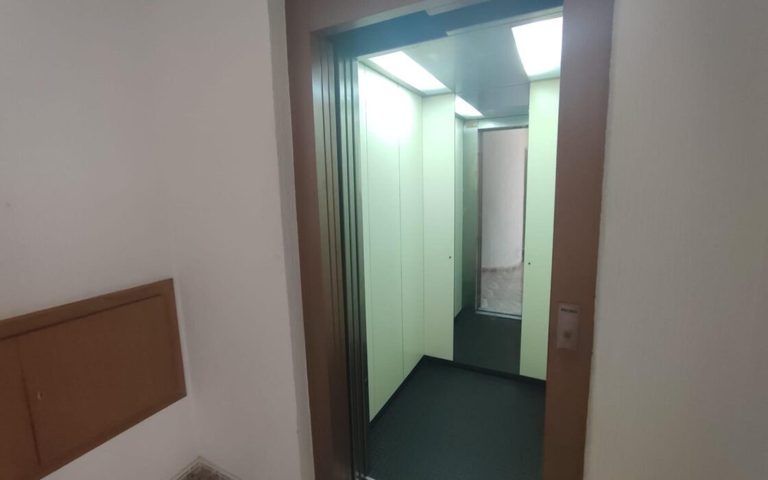 Просторная квартира в центре Коста Бланки у моря 94 кв.м