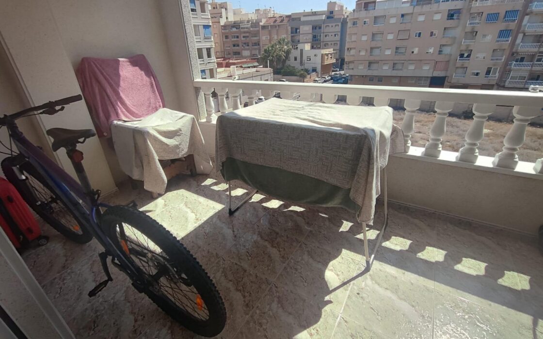 Просторная квартира в центре Коста Бланки у моря 94 кв.м