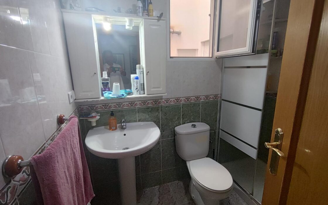 Просторная квартира в центре Коста Бланки у моря 94 кв.м