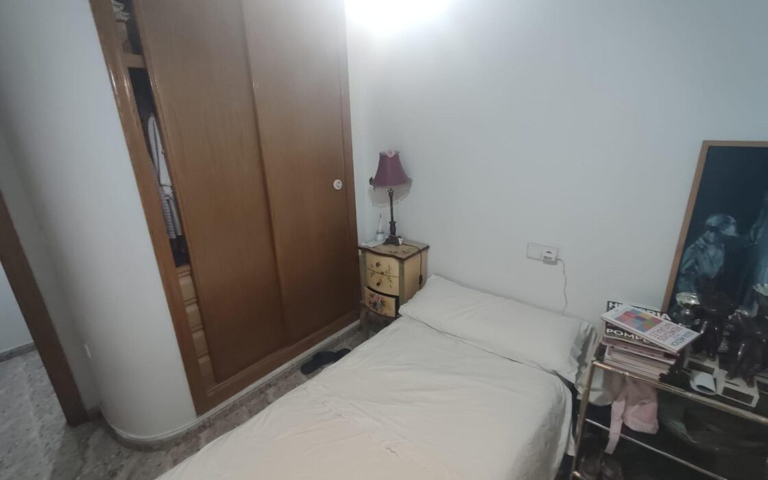 Просторная квартира в центре Коста Бланки у моря 94 кв.м