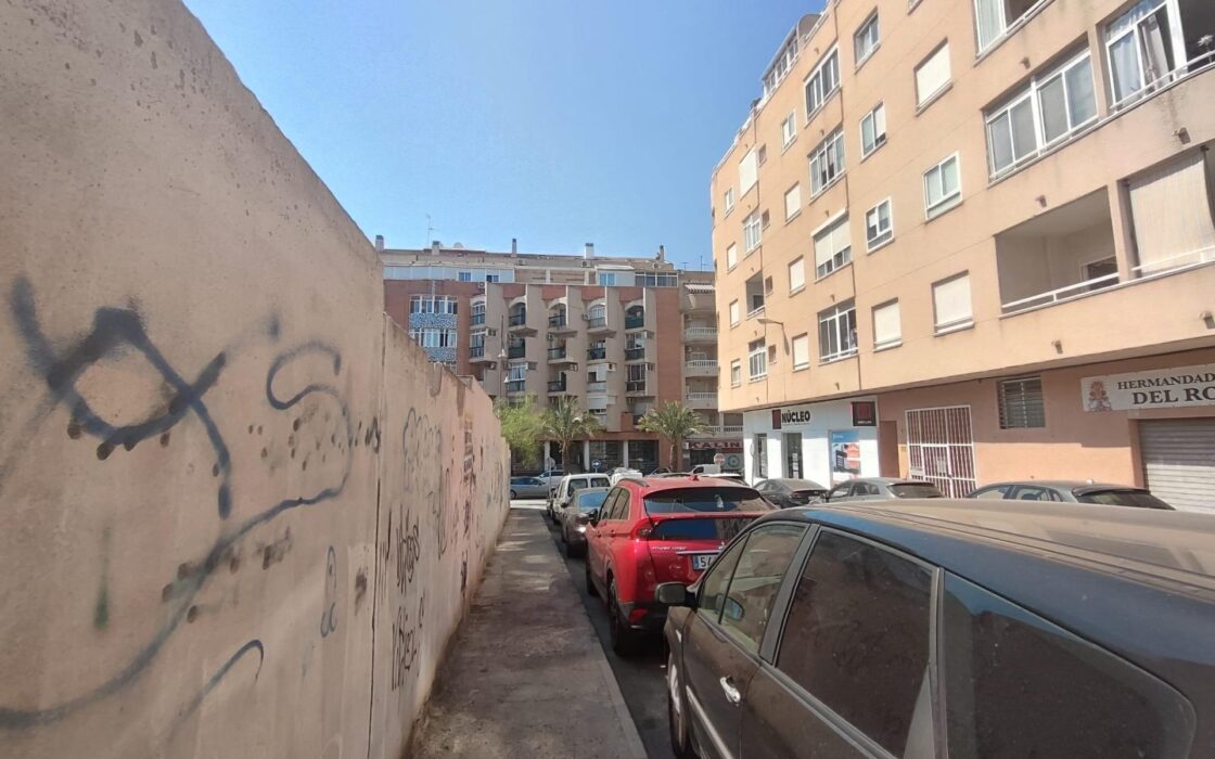 Просторная квартира в центре Коста Бланки у моря 94 кв.м