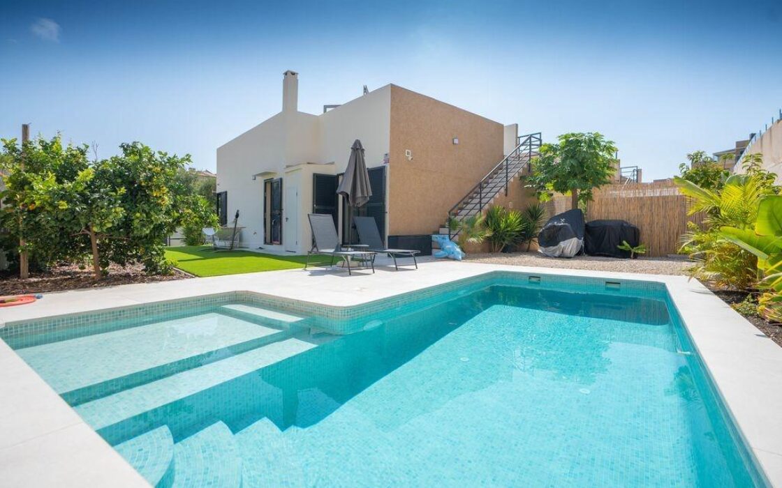 Вілла на березі моря в Оріуела Коста 76 кв.м, 4 кімнати