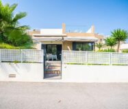 Вілла на березі моря в Оріуела Коста 76 кв.м, 4 кімнати