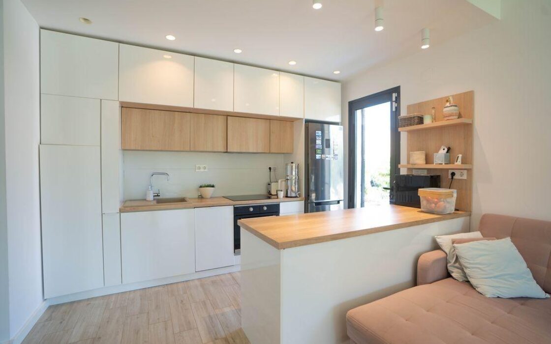 Вілла на березі моря в Оріуела Коста 76 кв.м, 4 кімнати