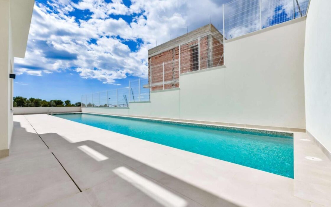 Вилла в Финестрате 636 кв.м с видом на море и террасой