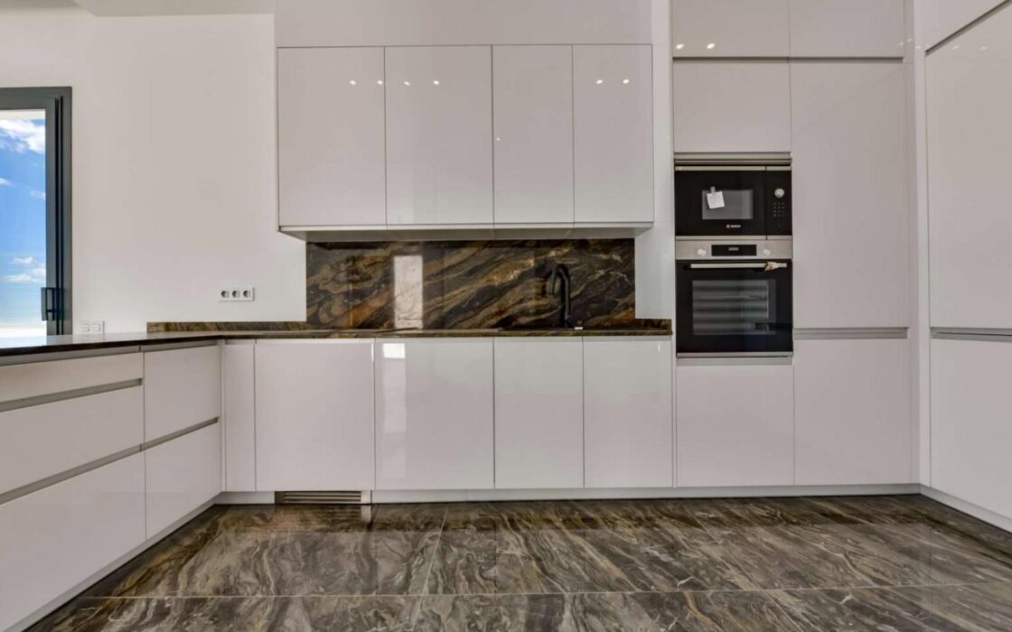 Вилла в Финестрате 636 кв.м с видом на море и террасой