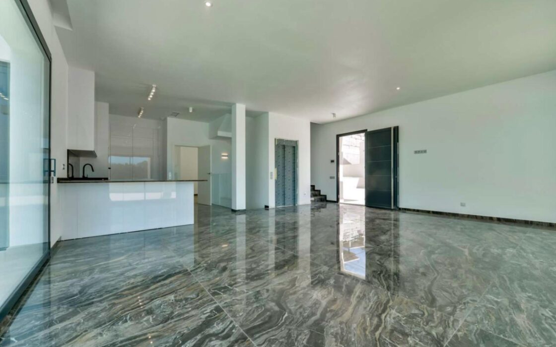 Вилла в Финестрате 636 кв.м с видом на море и террасой