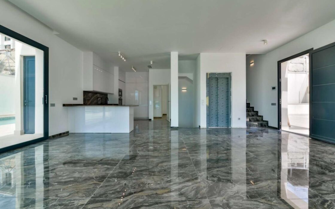 Вилла в Финестрате 636 кв.м с видом на море и террасой