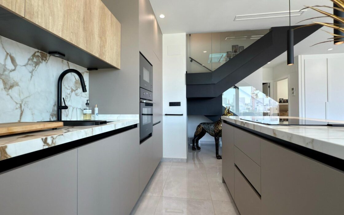 Вилла с видом в Финестрате, 3 спальни, новый дом 2023 года