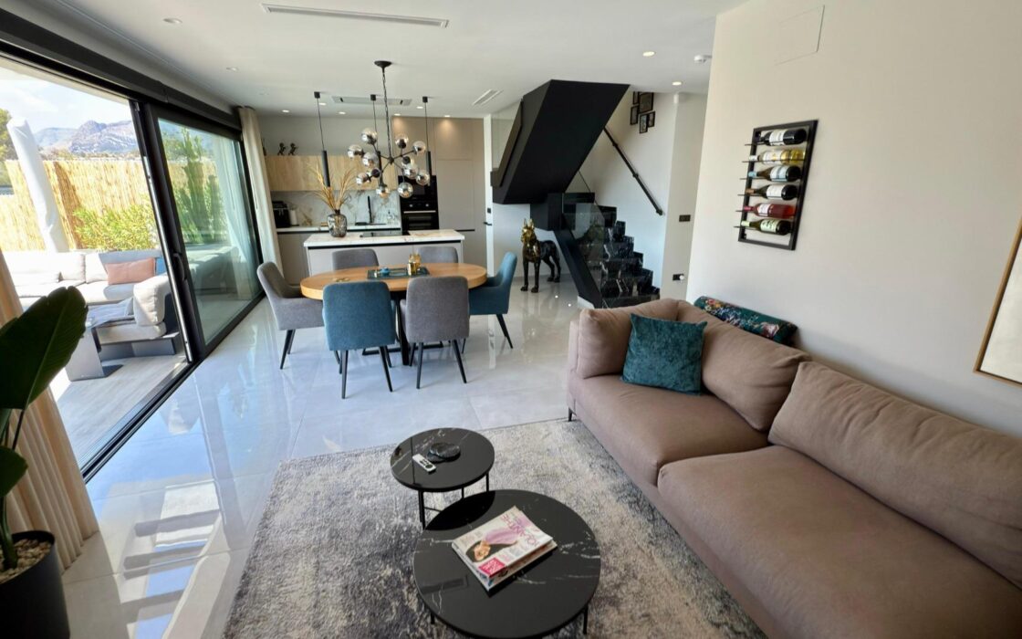 Вилла с видом в Финестрате, 3 спальни, новый дом 2023 года