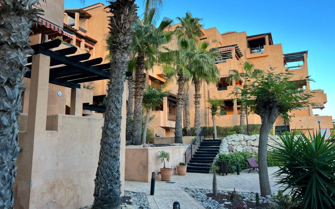 Просторный дуплекс в Вилламартине с видом на море