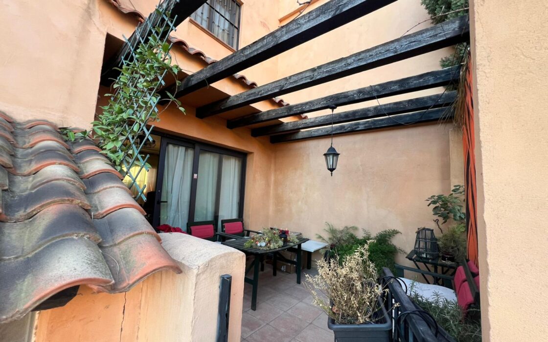 Просторный дуплекс в Вилламартине с видом на море