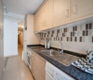 Апартаменти в Торрев’єсі 70 кв.м у моря, 2 спальні