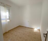 Вилла в Торревьехе 65 кв.м, 300 м до моря, уютный район