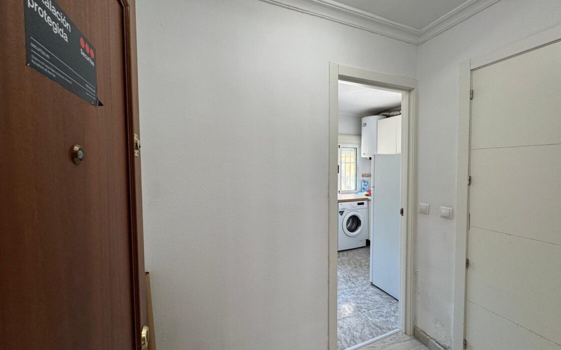 Квартира 65 кв.м з 2 спальнями поруч з Парком Націй