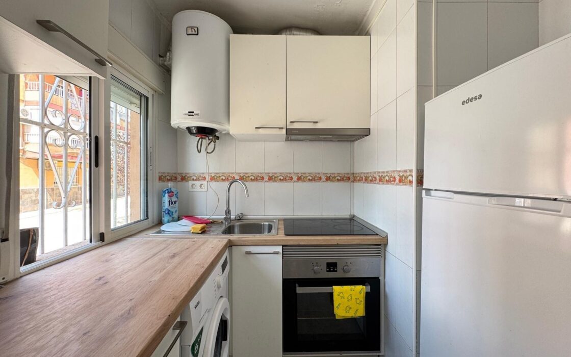 Квартира 65 кв.м з 2 спальнями поруч з Парком Націй