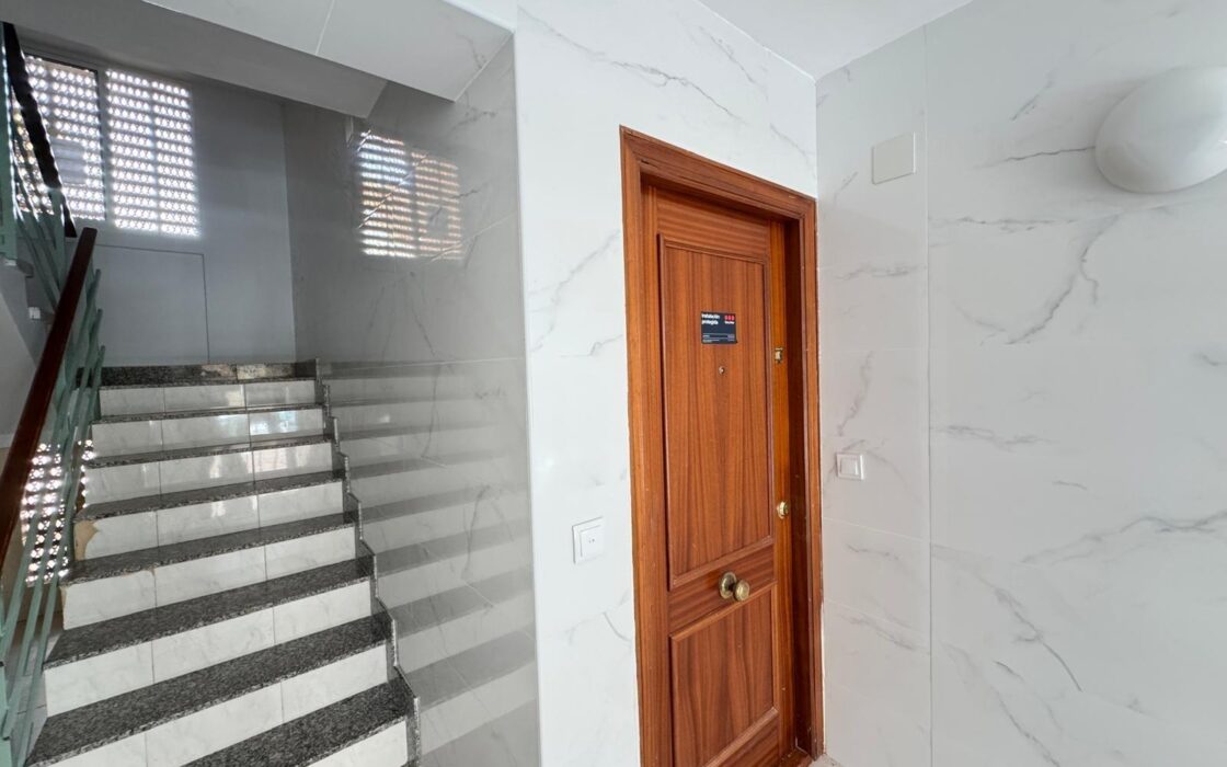 Квартира 65 кв.м з 2 спальнями поруч з Парком Націй